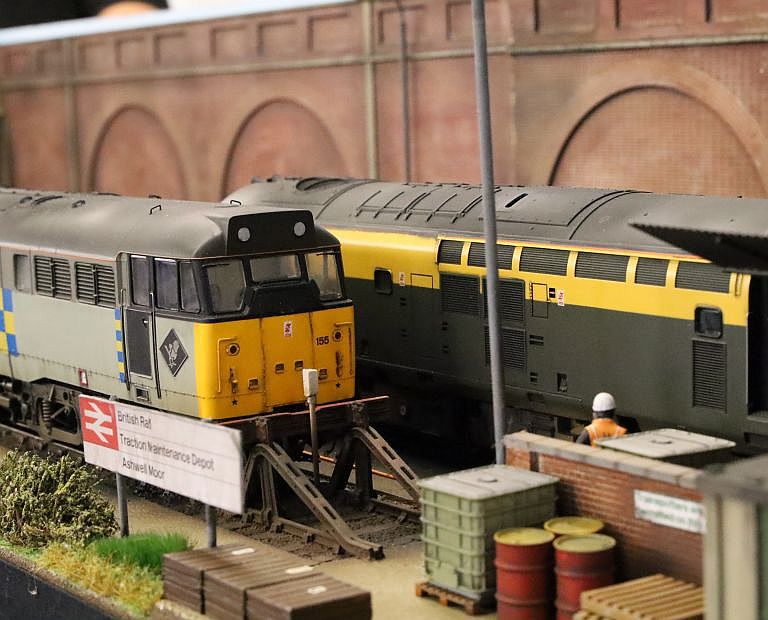 Image of O gauge modelling